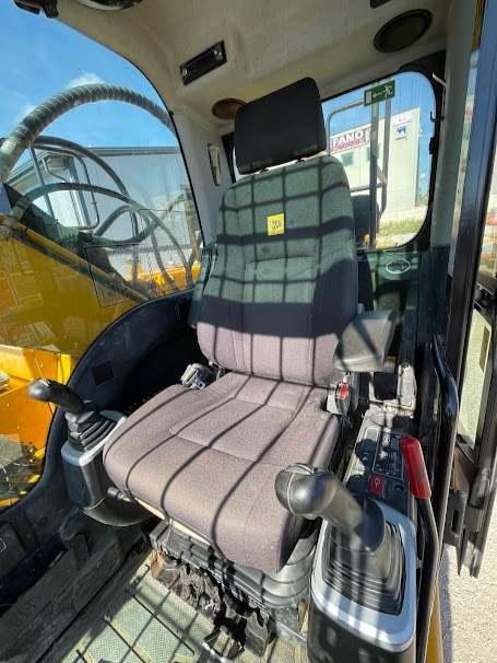 JCB JS235HD Photo 5