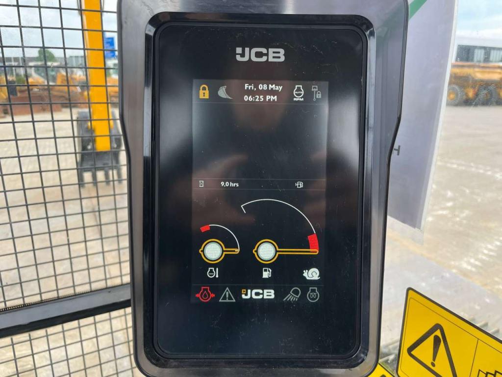 JCB 245 HD LR Photo 22
