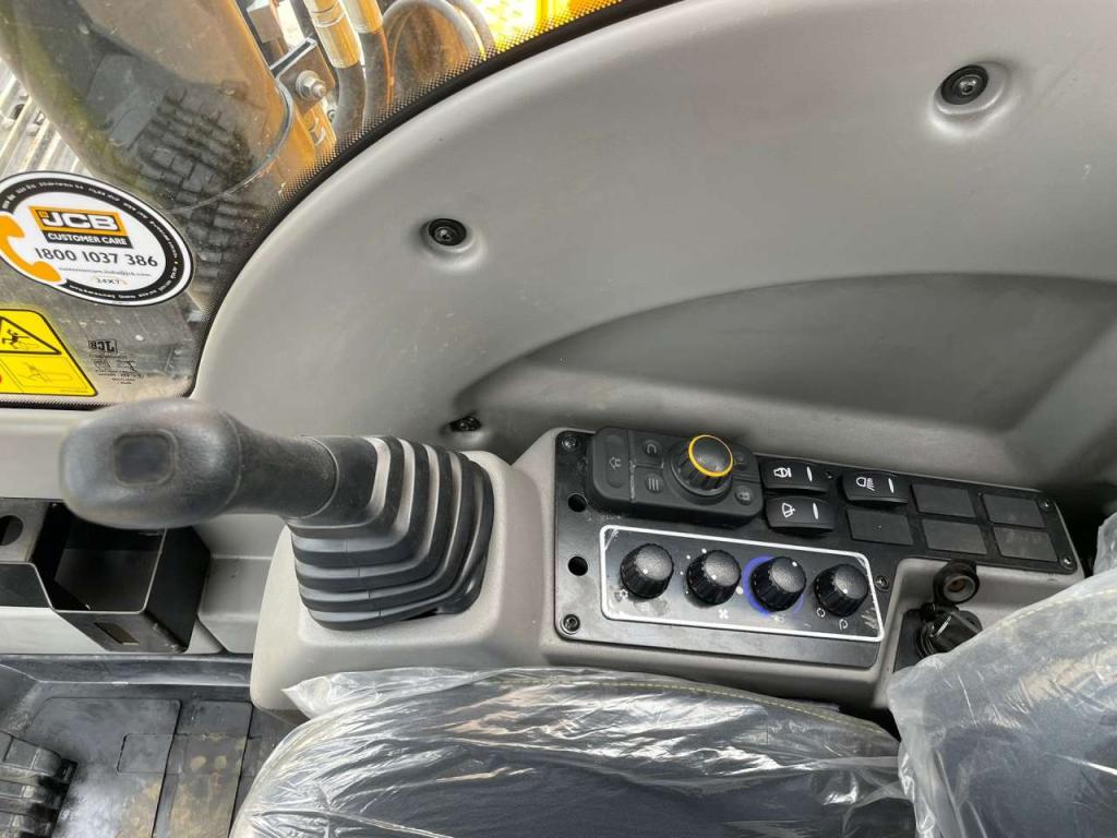 JCB 245 HD LR Photo 24