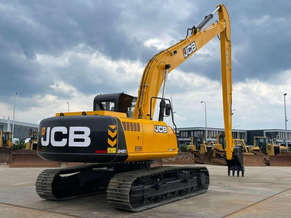 JCB 245 HD LR Photo 5