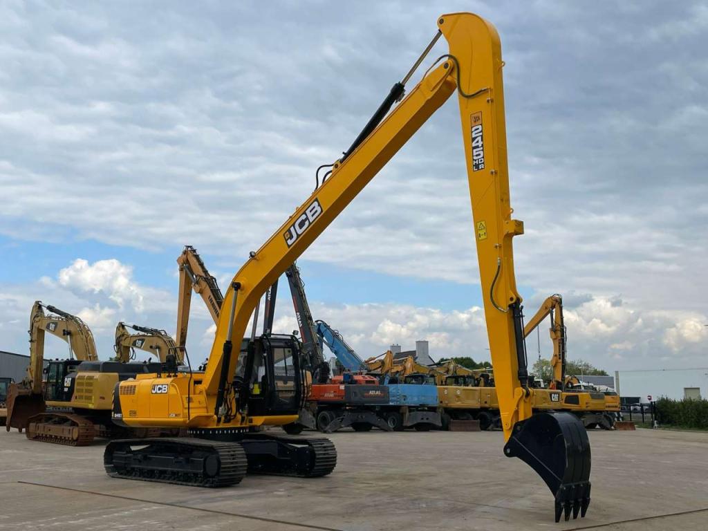 JCB 245 HD LR Photo 7
