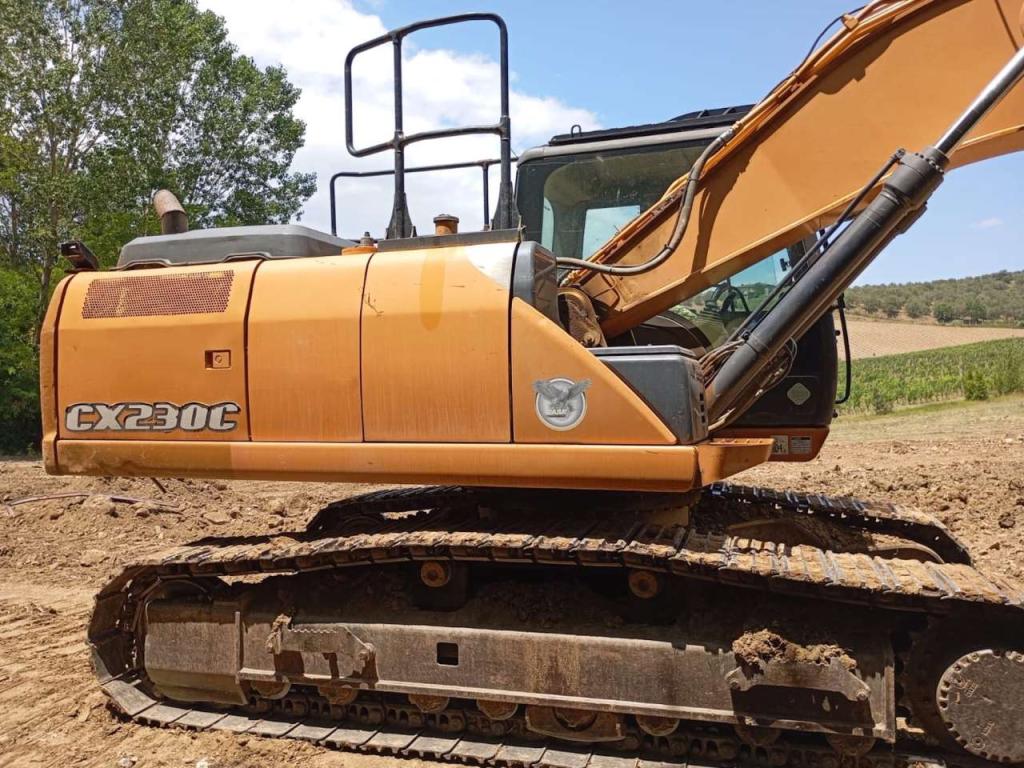Case CX230C-NHD Photo 2