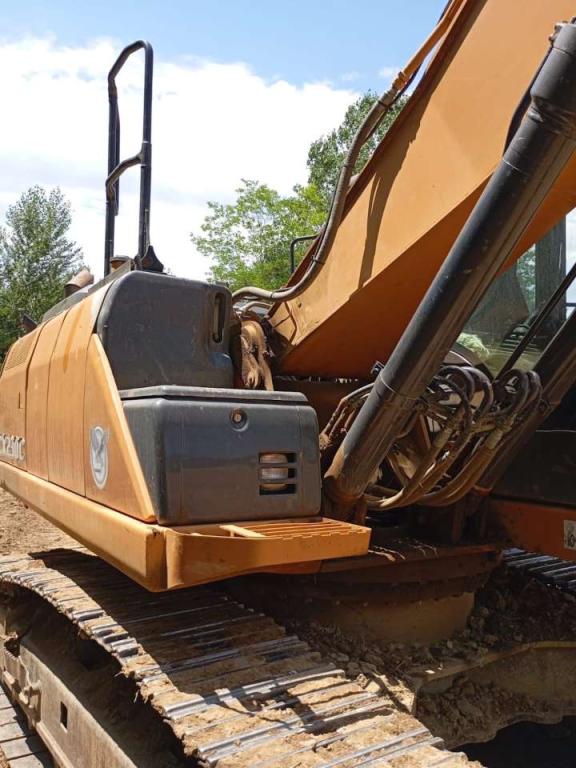 Case CX230C-NHD Photo 4