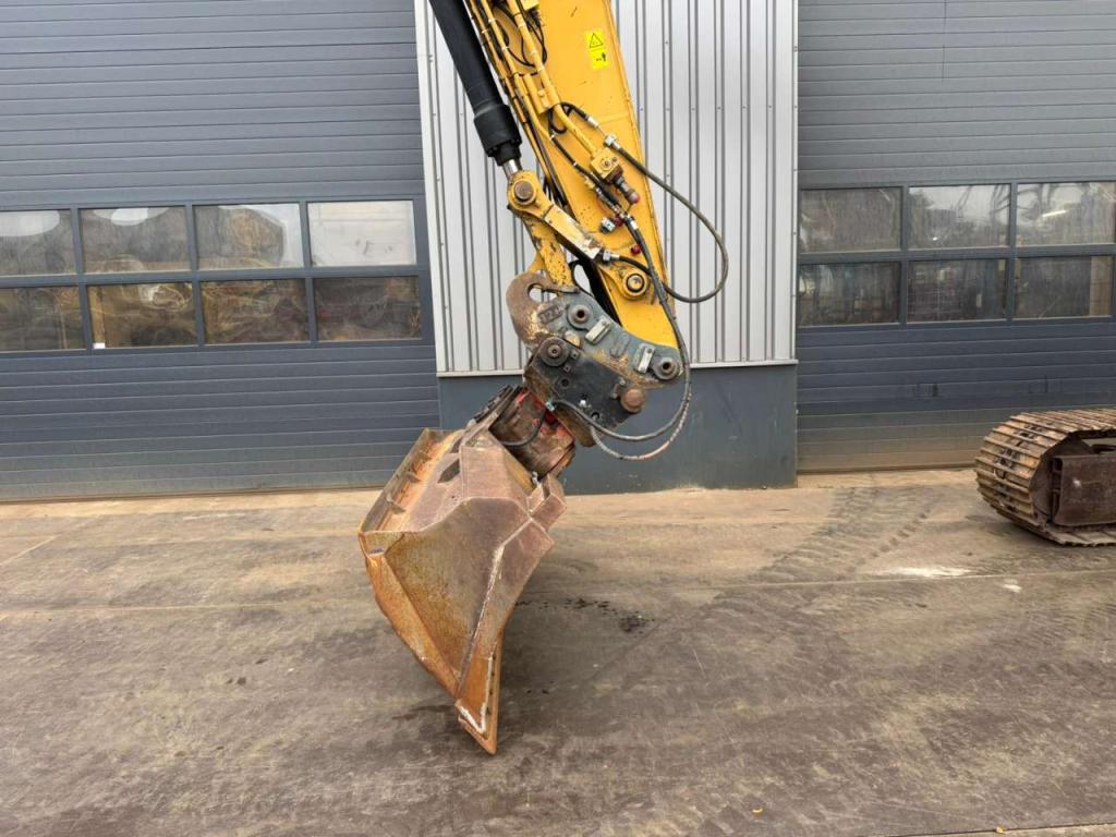 Caterpillar 320EL Photo 12