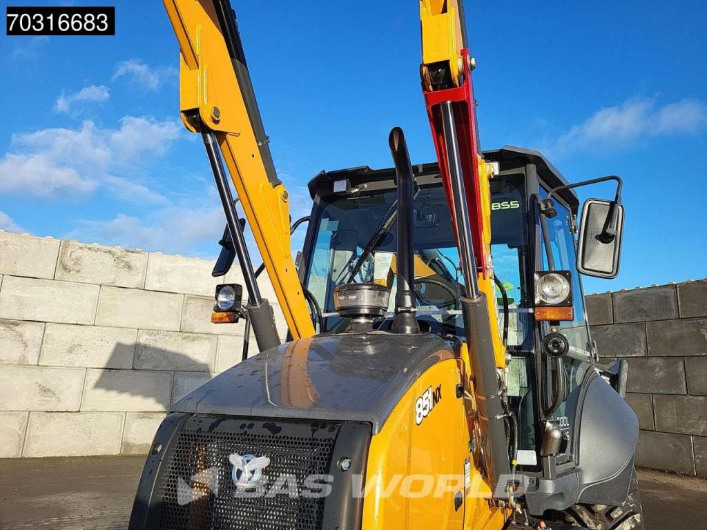 Case 851 NX A/C - 4WD - Central Pivot Photo 24