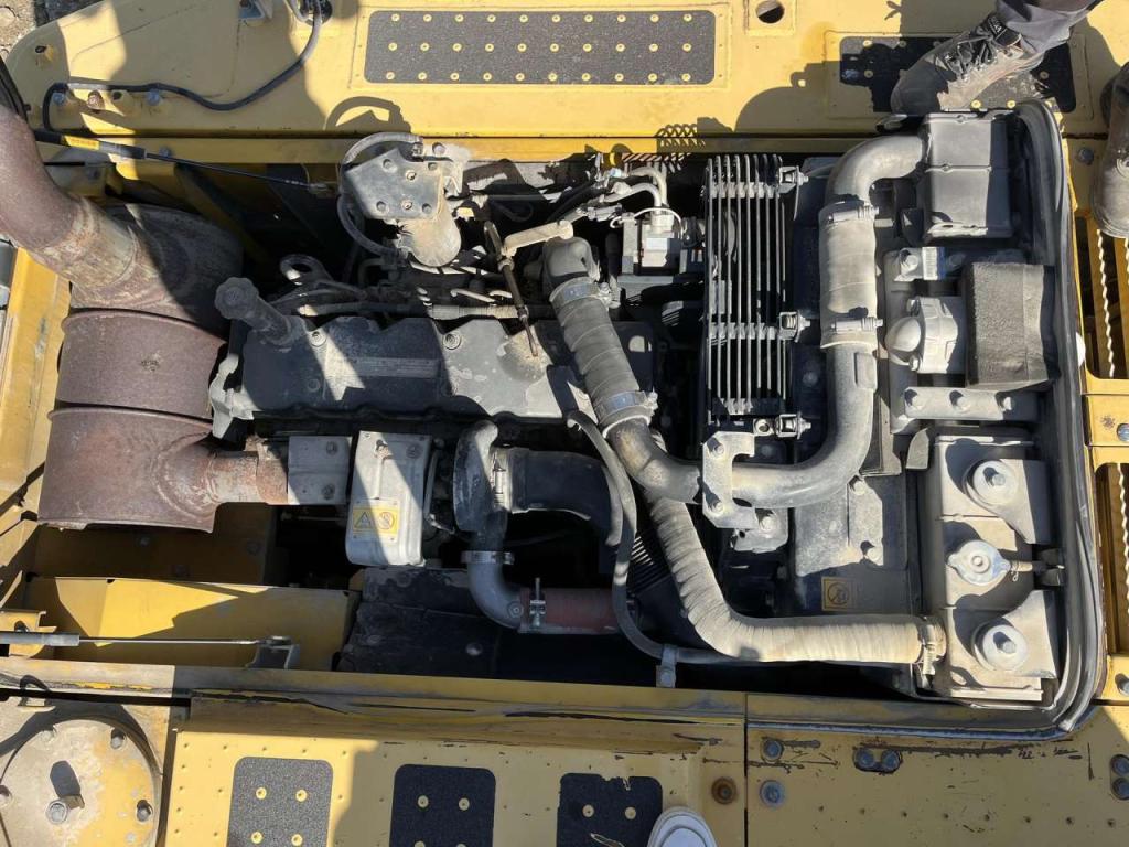 Komatsu PC210NLC-8 Photo 22