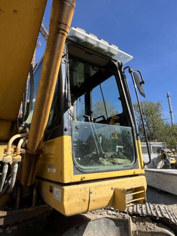 Komatsu PC210NLC-8 Photo 24