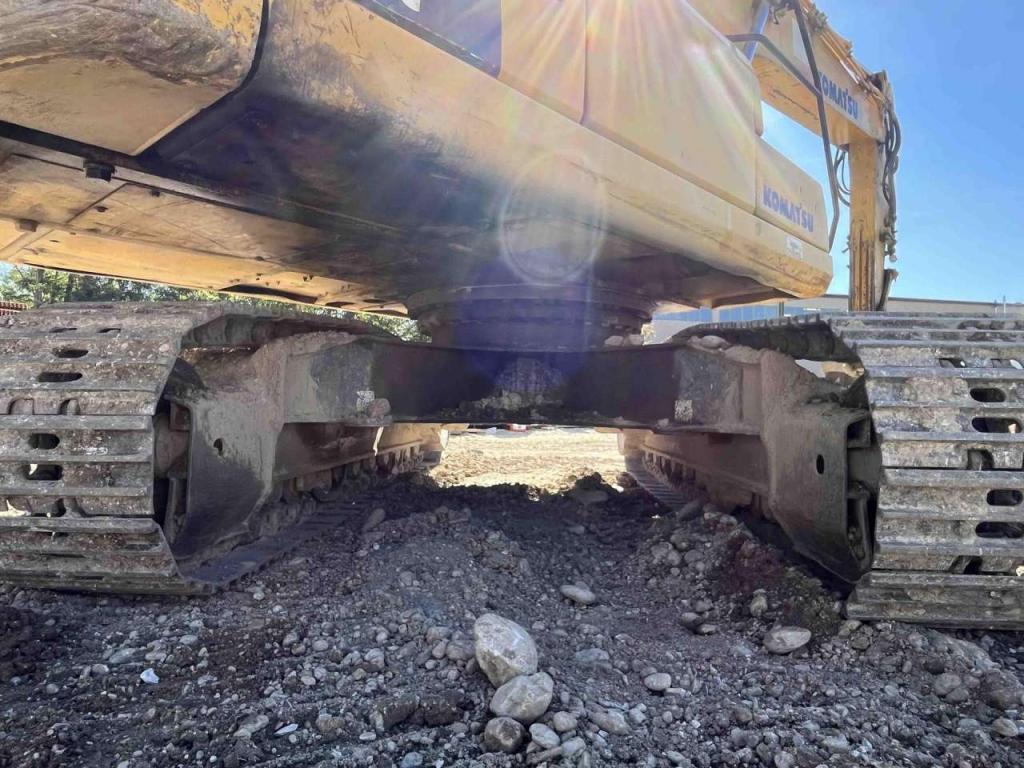 Komatsu PC210NLC-8 Photo 9