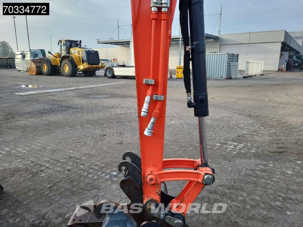 Kubota U36 -4 3 Buckets Photo 11