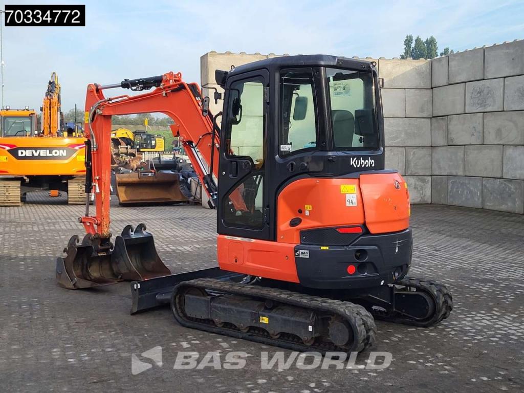 Kubota U36 -4 3 Buckets Photo 3