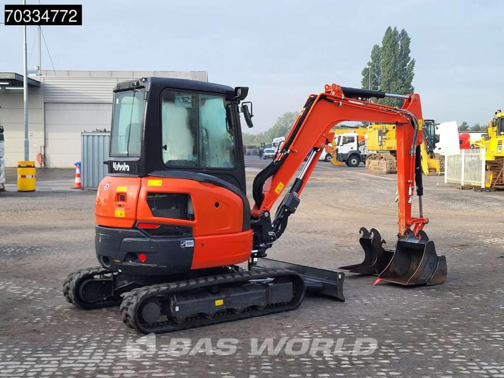 Kubota U36 -4 3 Buckets Photo 6