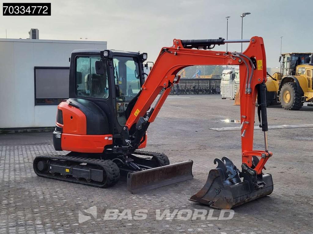Kubota U36 -4 3 Buckets Photo 7