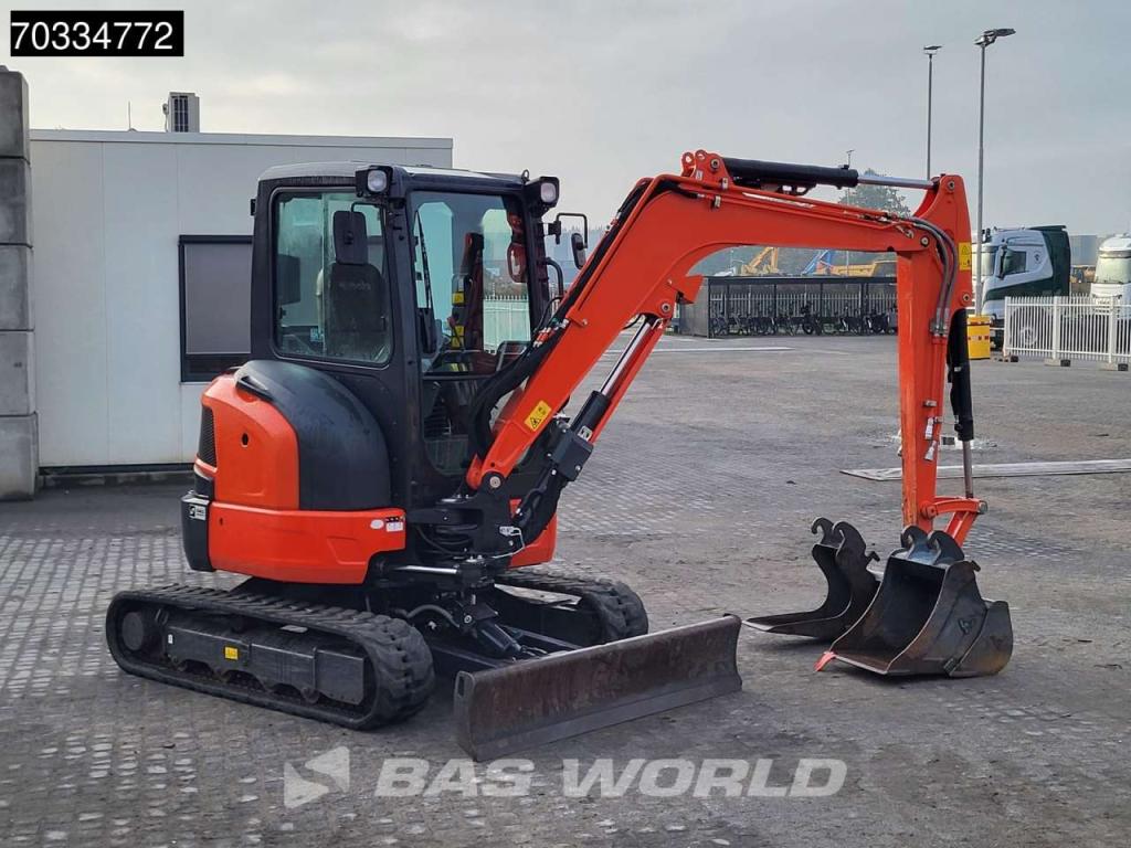 Kubota U36 -4 3 Buckets Photo 8