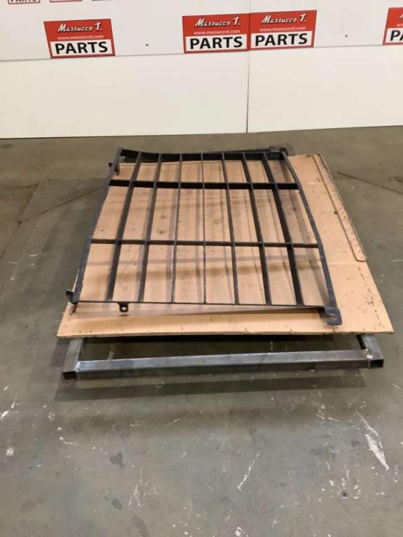 Grid for New Holland E305 Photo 1