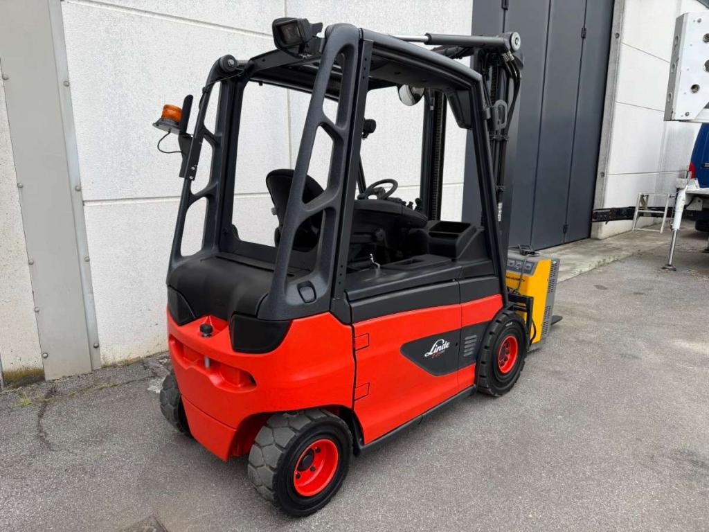Linde E25-01 Photo 5