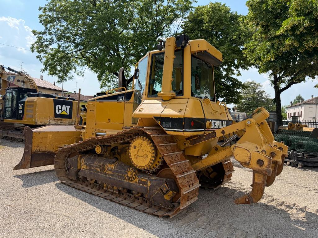 Caterpillar D6N Photo 4
