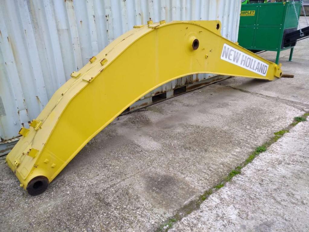 New Holland E215 Photo 1