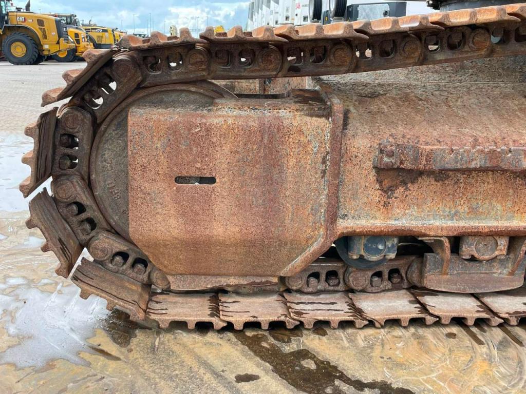Hitachi ZX350LCN-5 Photo 10
