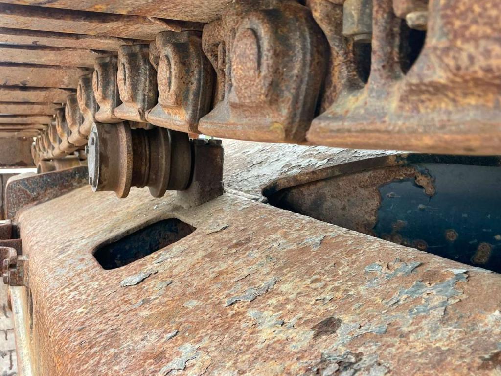Hitachi ZX350LCN-5 Photo 12