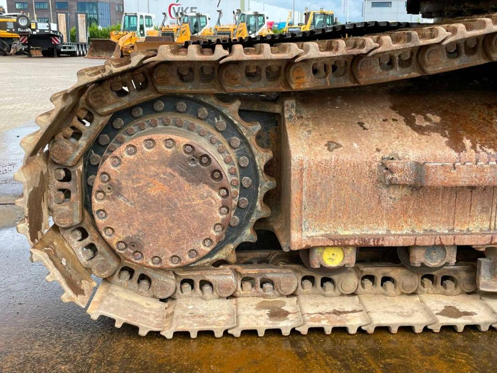 Hitachi ZX350LCN-5 Photo 14