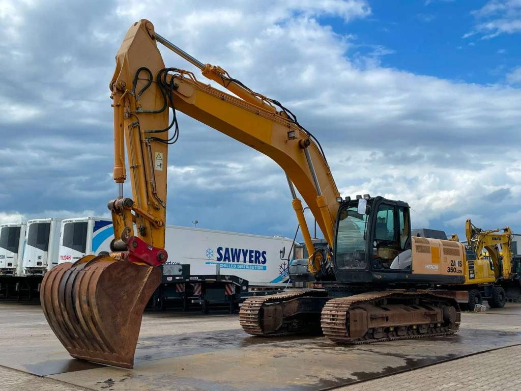 Hitachi ZX350LCN-5 Photo 2