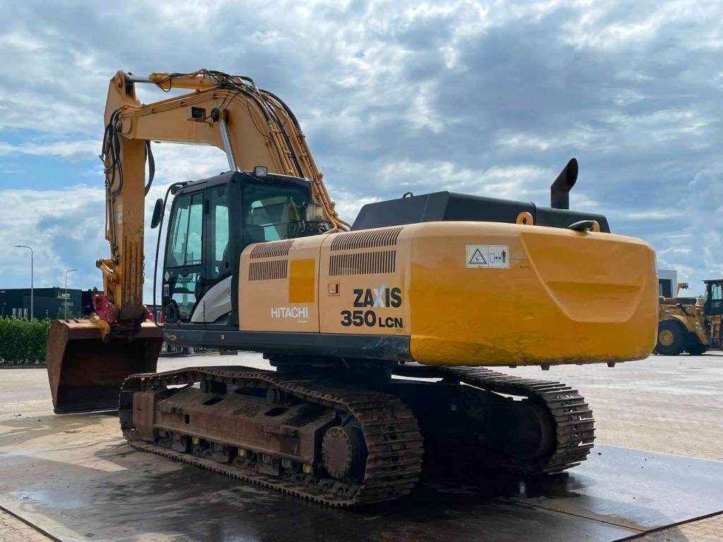 Hitachi ZX350LCN-5 Photo 3