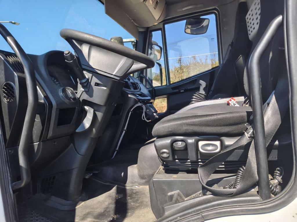 Iveco EUROCARGO CUBE 190-280L Photo 9