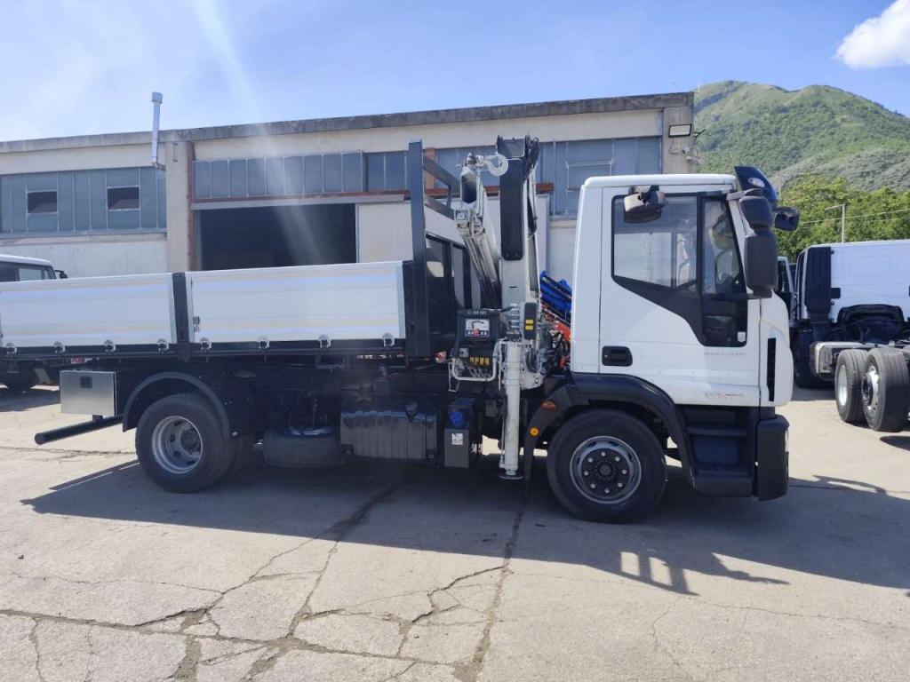Iveco EUROCARGO 140-250 Photo 15