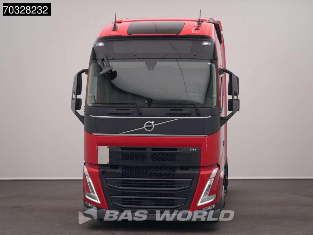 Volvo FH 460 4X2 Mega XL 2x Tanks Navi ACC Photo 6