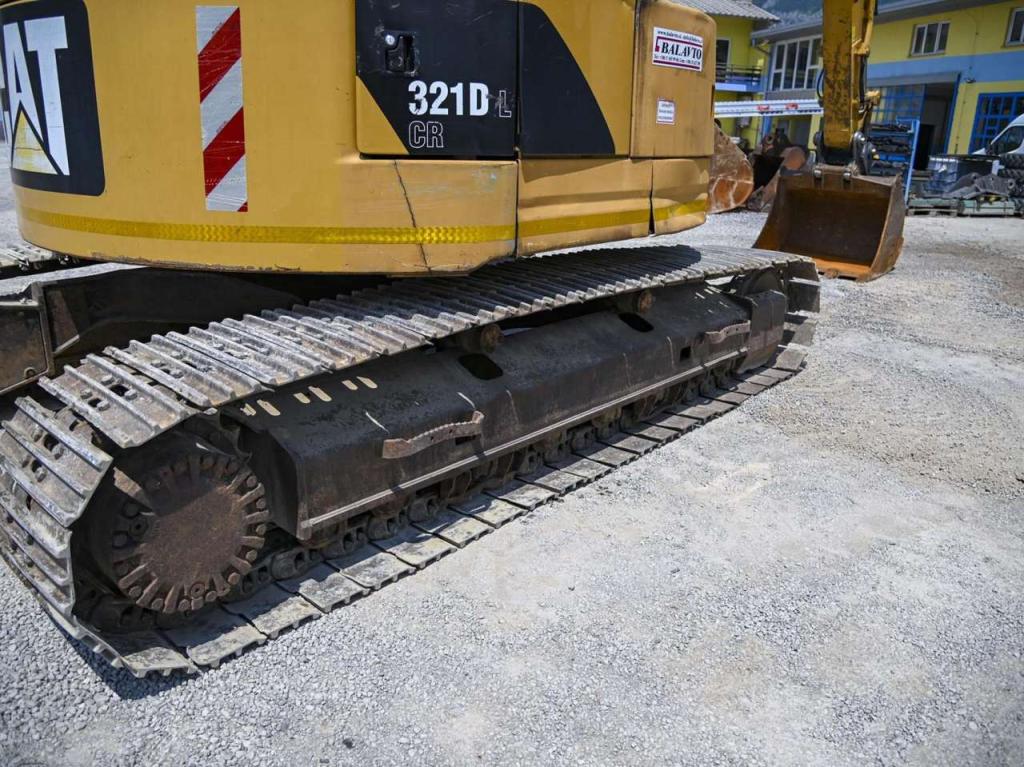 Caterpillar 321D Photo 25