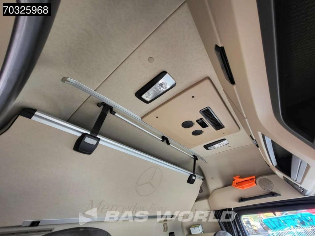 Mercedes-Benz Actros L 1845 4X2 BigSpace Retarder 2xTanks Standklima Photo 29