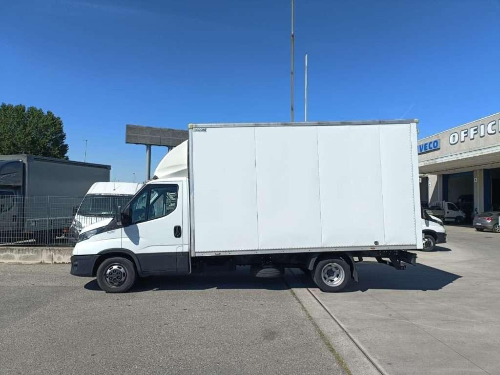 Iveco Daily Photo 5