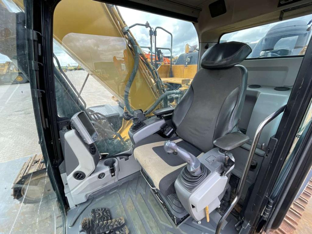 Caterpillar 324EL Photo 20