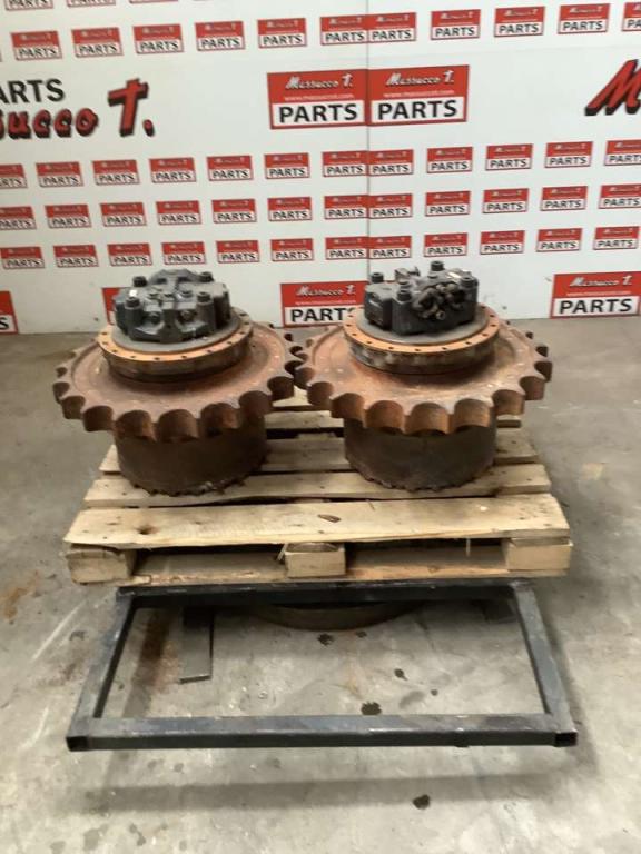 Translation motor for Komatsu PC228-3 Photo 1
