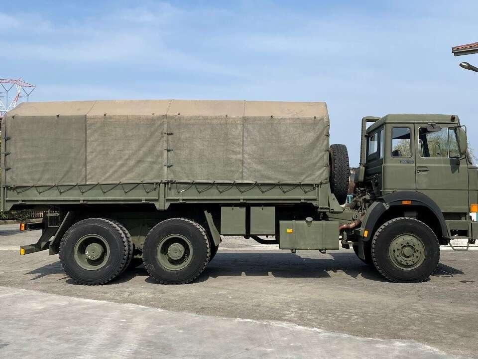 Iveco 260-35 Photo 14