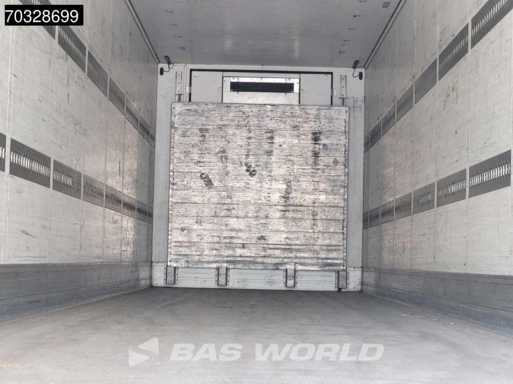 Schmitz SCB*S3B Tailgate 250x270cm Photo 16