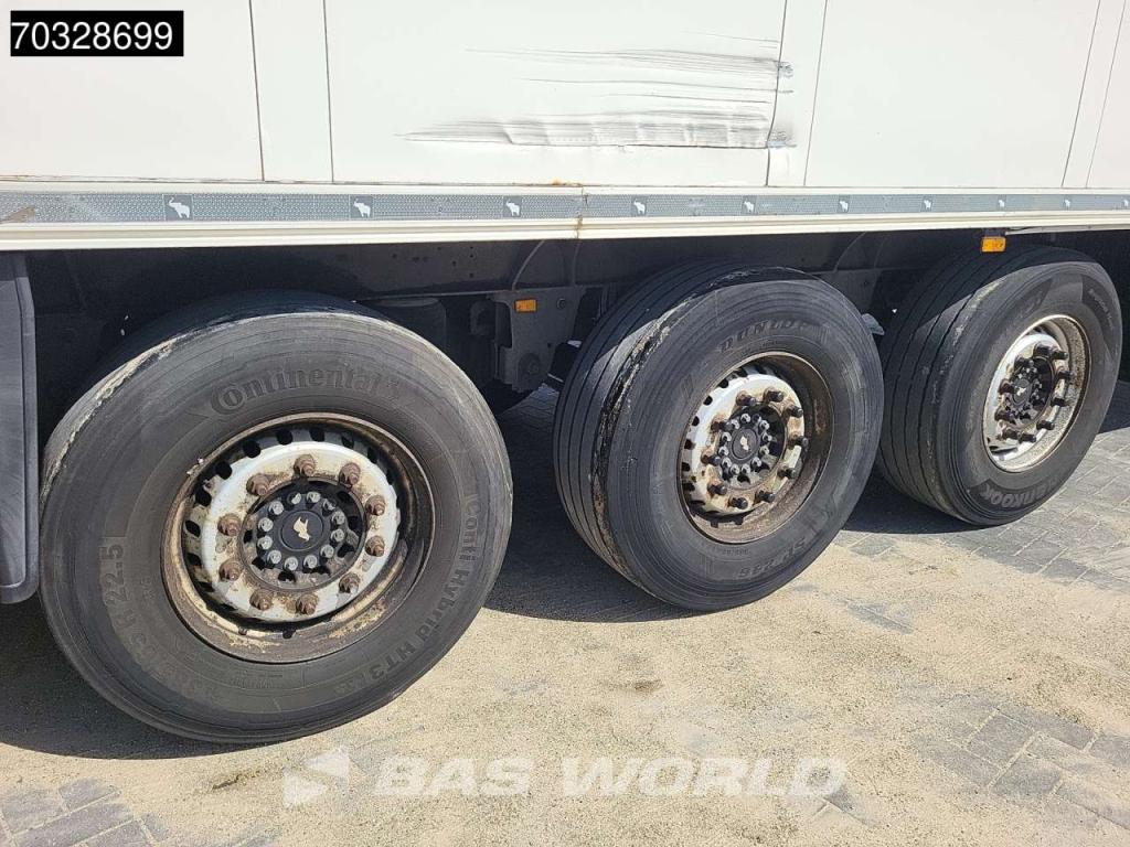 Schmitz SCB*S3B Tailgate 250x270cm Photo 20
