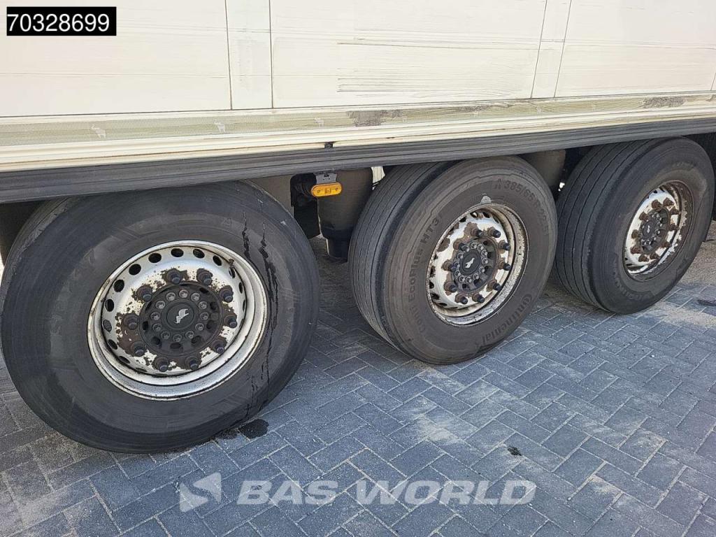 Schmitz SCB*S3B Tailgate 250x270cm Photo 21