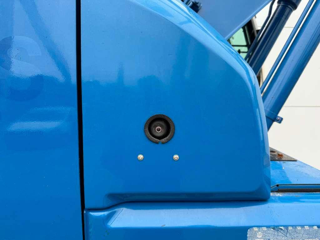 Hitachi ZX250LC-6 - Hammer Lines / Isuzu Engine Photo 12