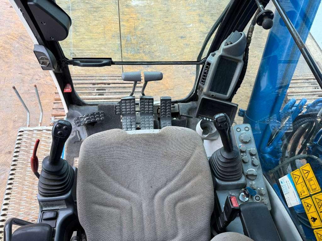 Hitachi ZX250LC-6 - Hammer Lines / Isuzu Engine Photo 9