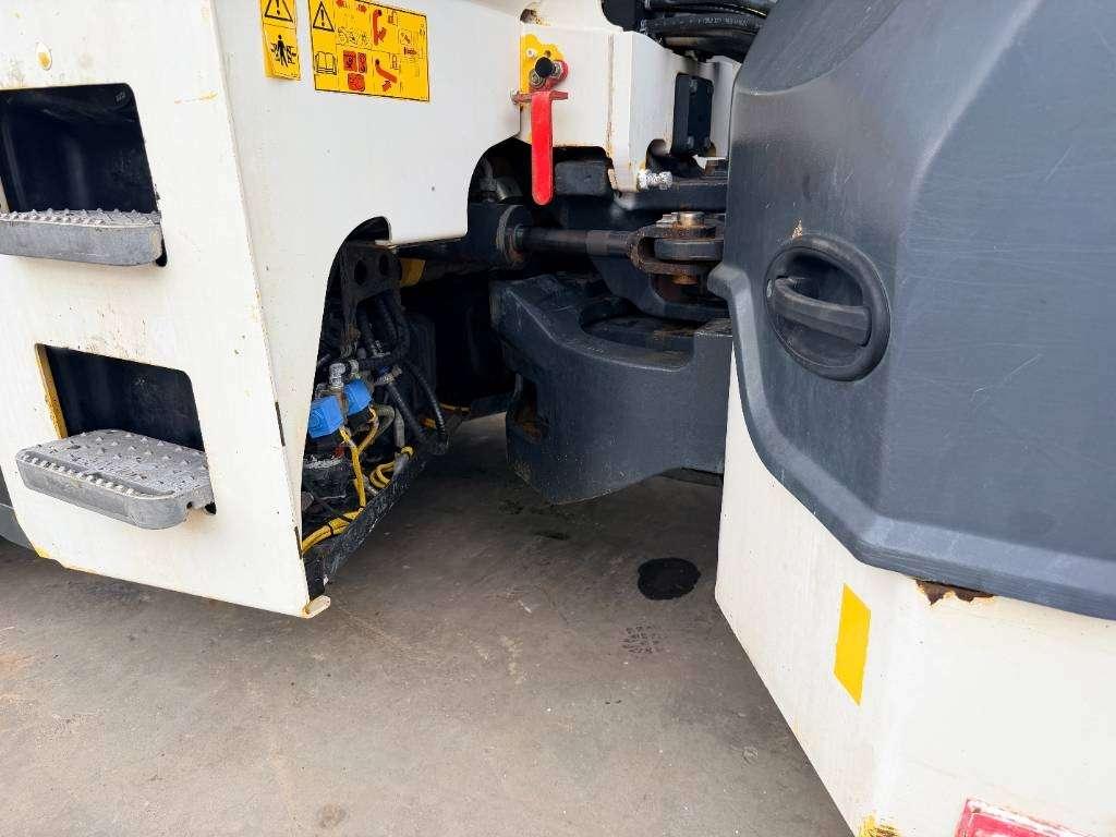 Bomag BW 161 AD-5 Photo 16