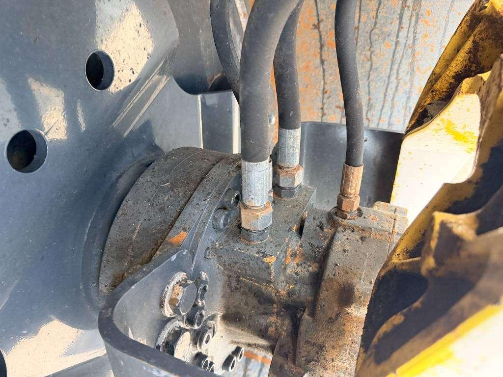 Bomag BW 161 AD-5 Photo 17