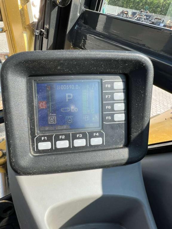 Komatsu PC80MR-5E0 Photo 9
