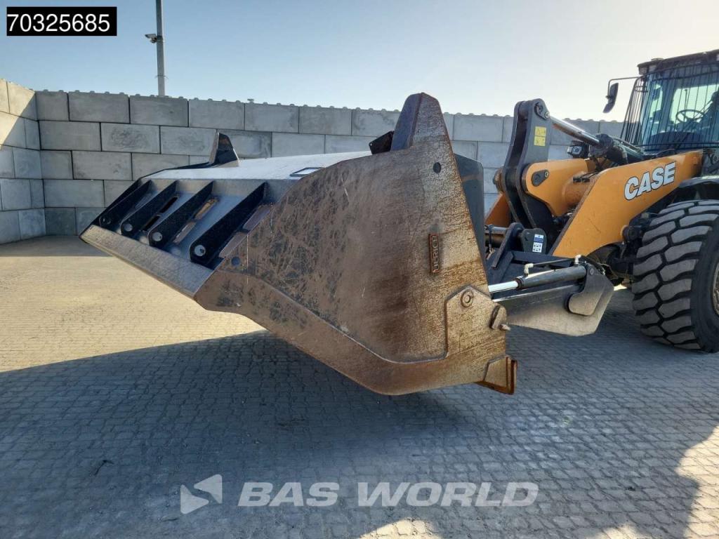 Case 921 G XR HIGH TIP BUCKET Photo 19