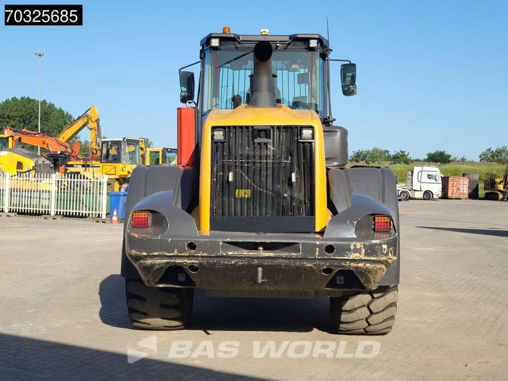 Case 921 G XR HIGH TIP BUCKET Photo 8