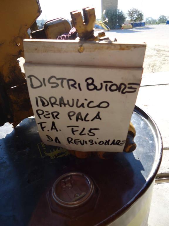 Hydraulic distributor for Fiat Allis FL5 Photo 5