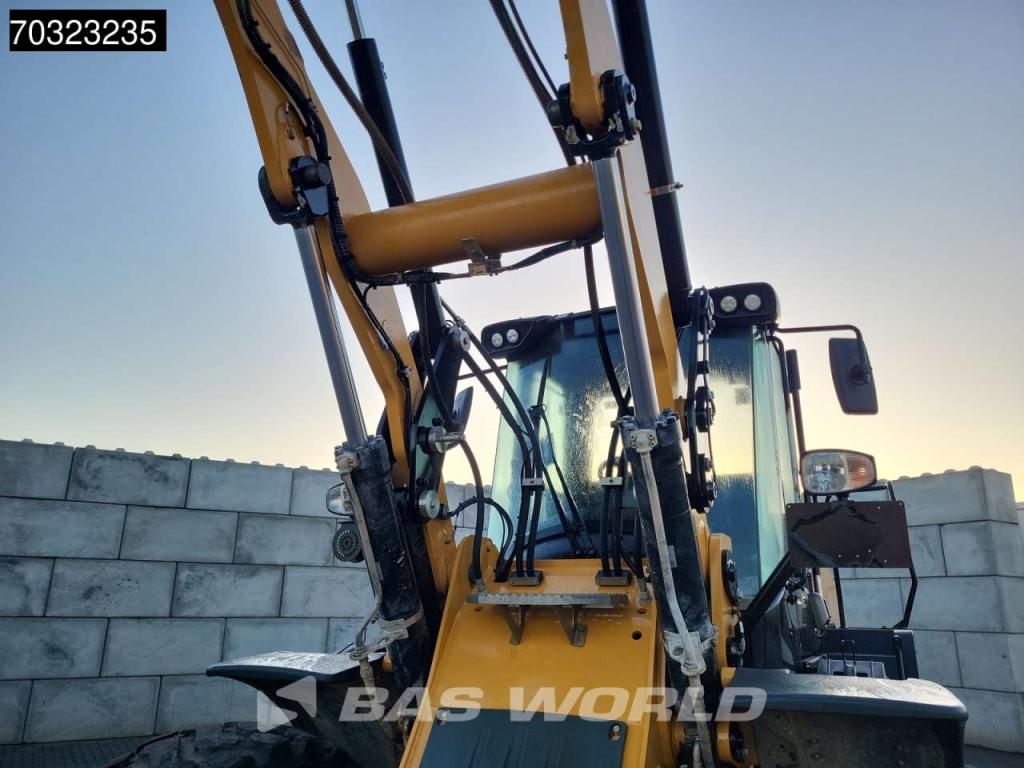 Liebherr L538 Quick Coupler Photo 12