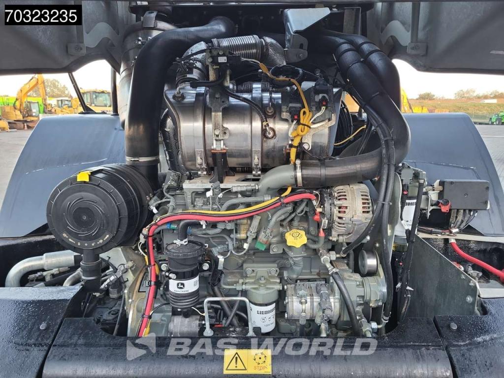 Liebherr L538 Quick Coupler Photo 20