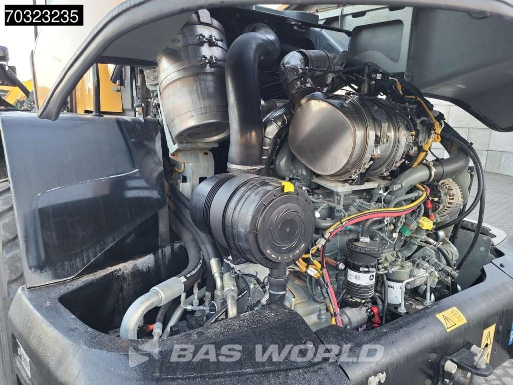 Liebherr L538 Quick Coupler Photo 24