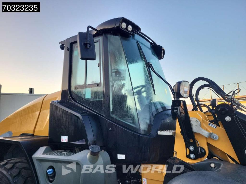 Liebherr L538 Quick Coupler Photo 26